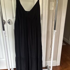 Old Navy Black V-Neck Tiered Maxi Dress